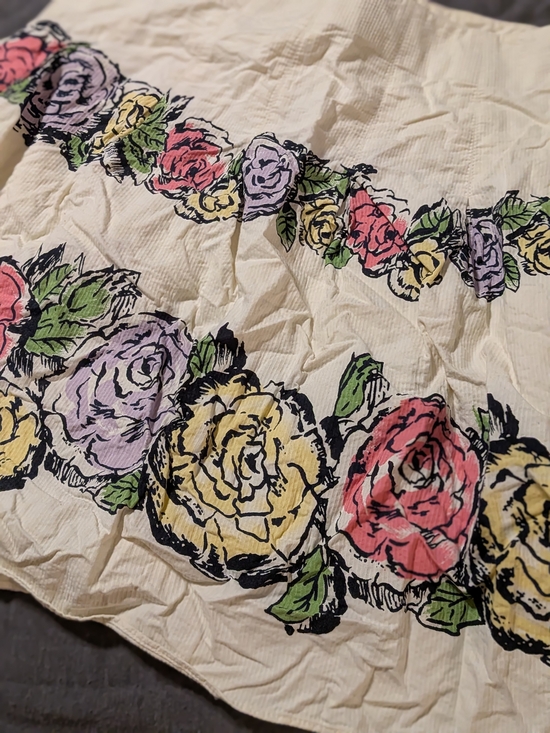 LOFT Dresses & Skirts - LOFT Cream Roses Women's Skirt
